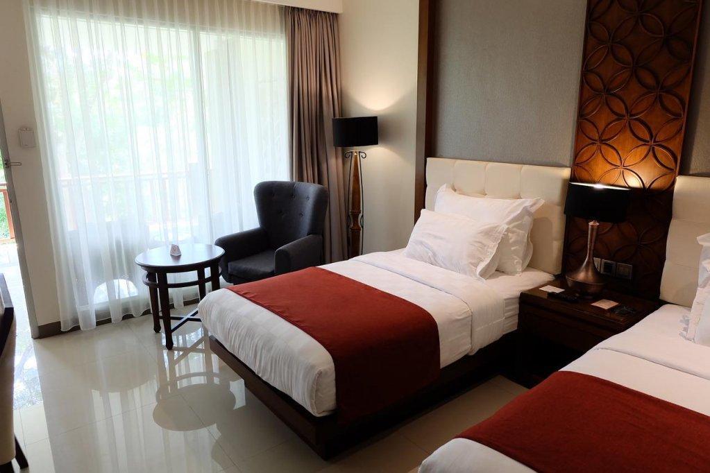 Puri Asri Hotel & Resort Magelang Exterior photo