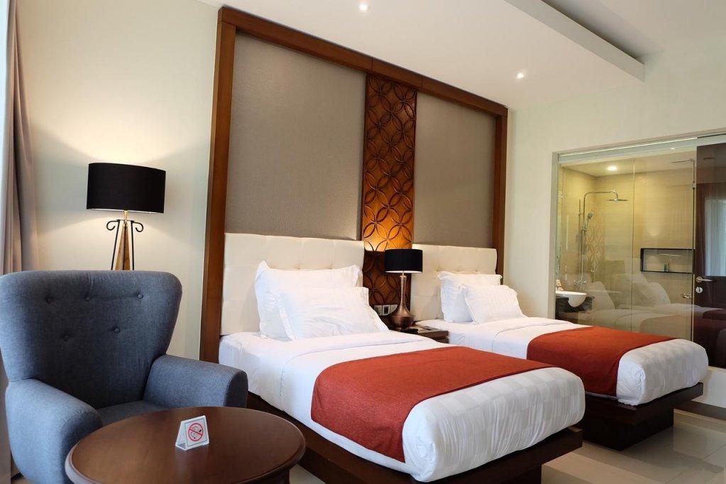 Puri Asri Hotel & Resort Magelang Exterior photo