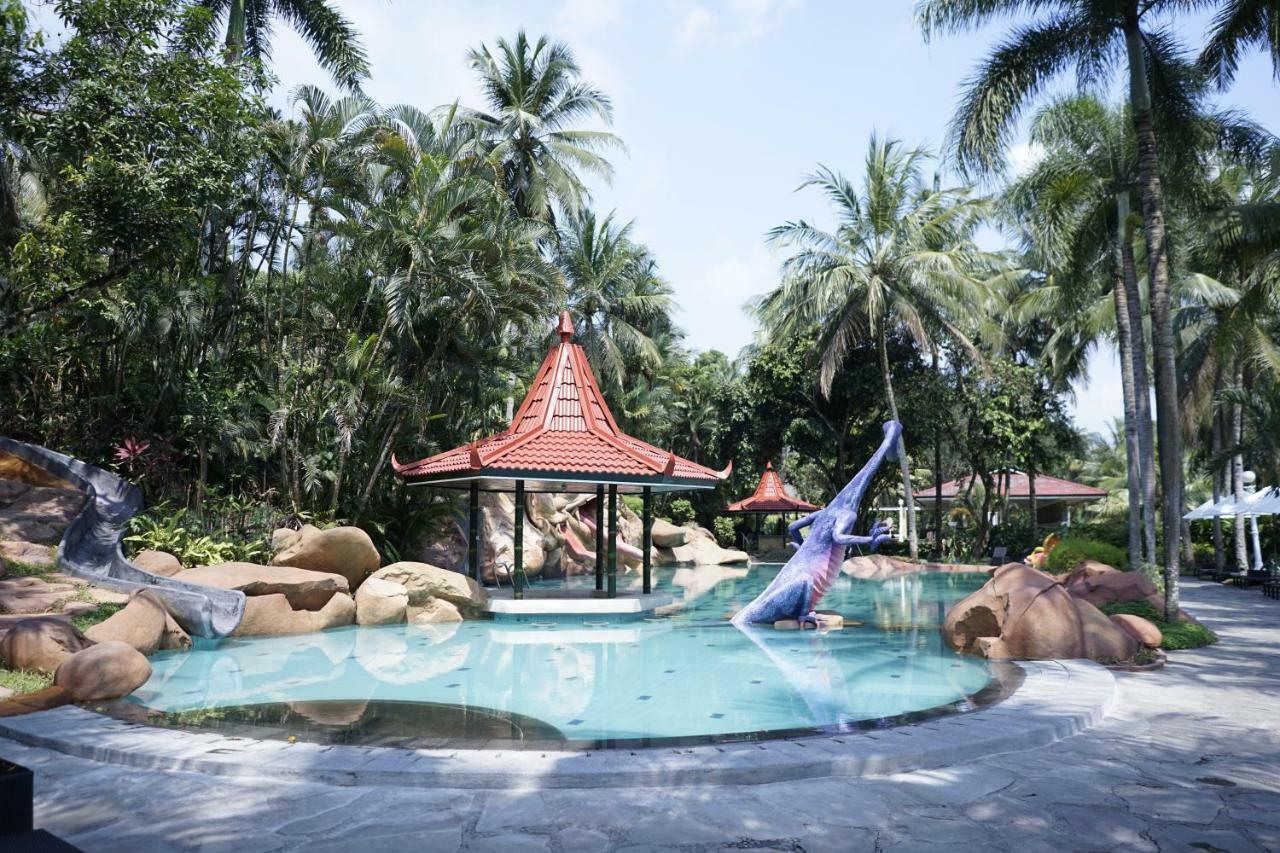Puri Asri Hotel & Resort Magelang Exterior photo